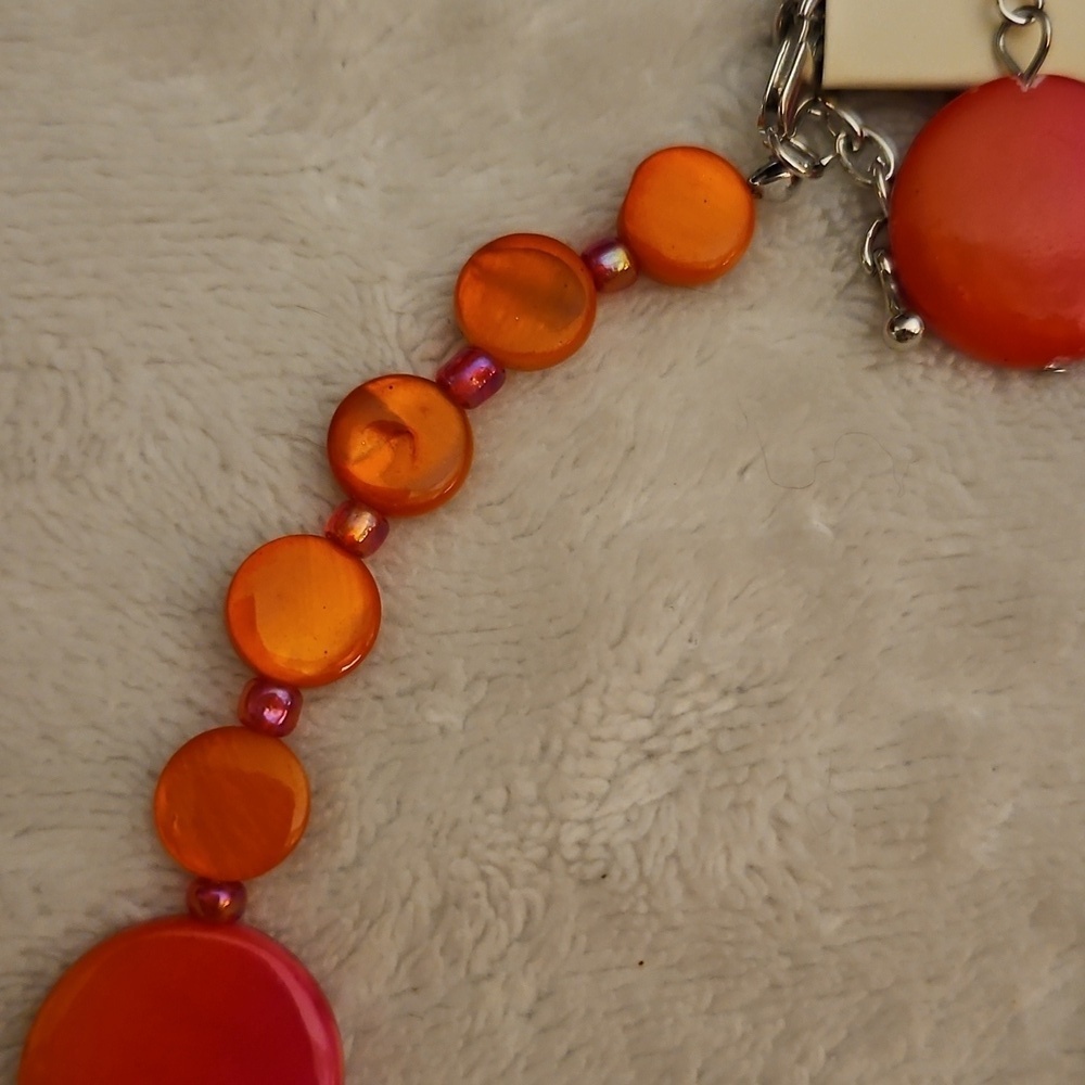 Vtg ES MOR 1980s Neon Hot Pink Circle Floral Shell Necklace and Earring Set - Picture 4 of 7
